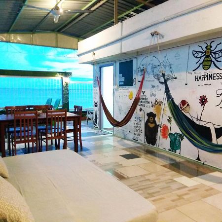 Sandakan Backpackers Hostel Екстериор снимка