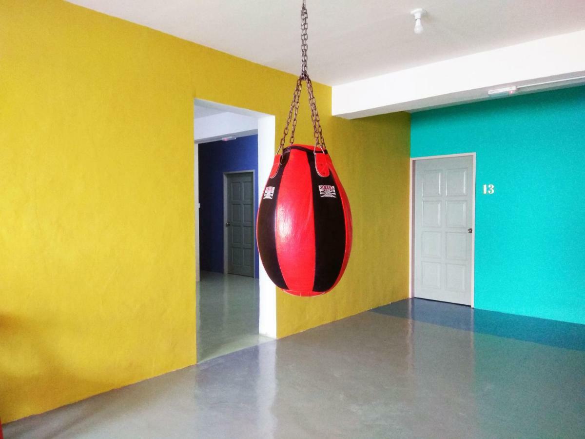 Sandakan Backpackers Hostel Екстериор снимка