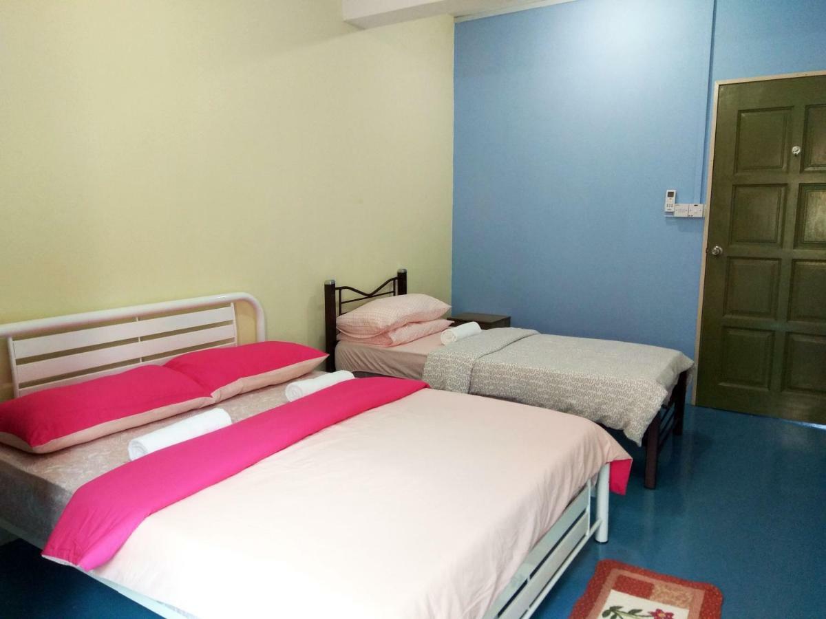Sandakan Backpackers Hostel Екстериор снимка