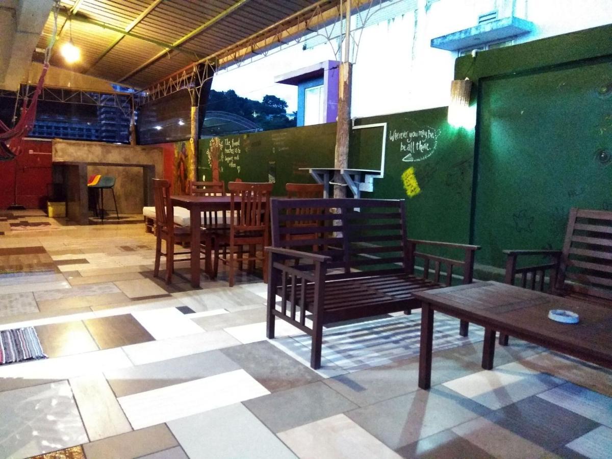 Sandakan Backpackers Hostel Екстериор снимка