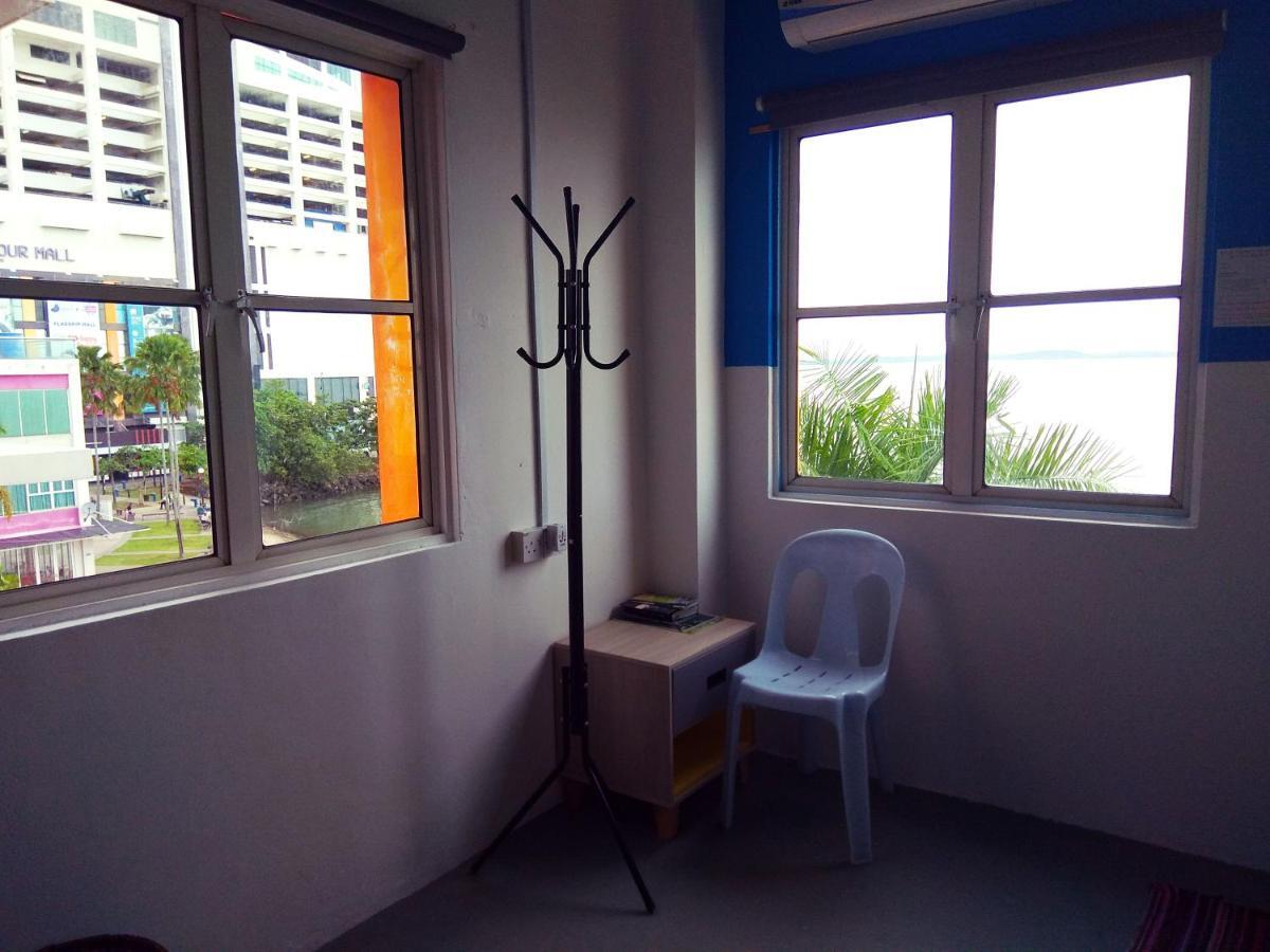 Sandakan Backpackers Hostel Екстериор снимка